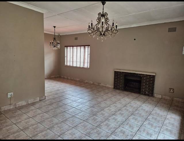 3 BEDROOM HOUSE FOR SALE IN RAVENSKLIP